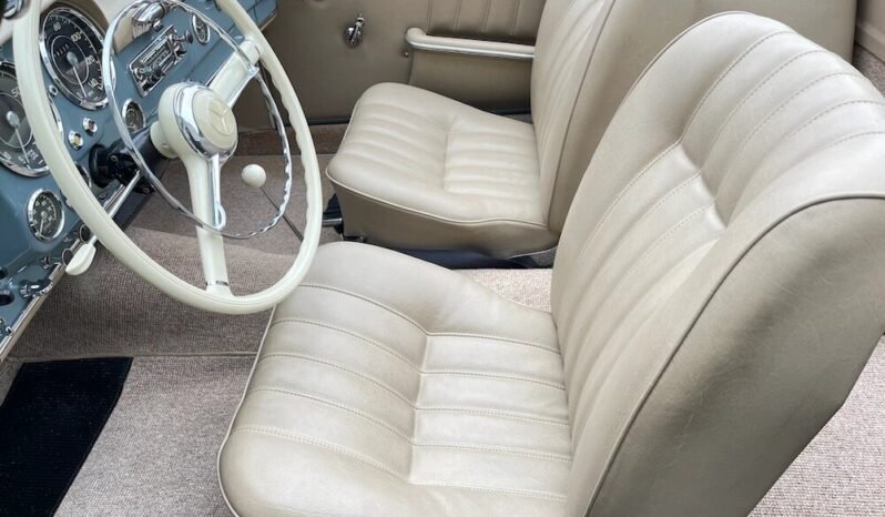 
								1961 Mercedes-Benz 190SL 4-Speed full									