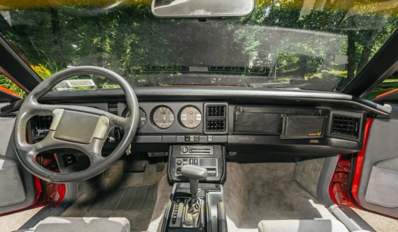 
								1988 Pontiac Firebird Trans AM full									