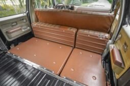 
										1976 GMC Suburban Sierra V8 full									
