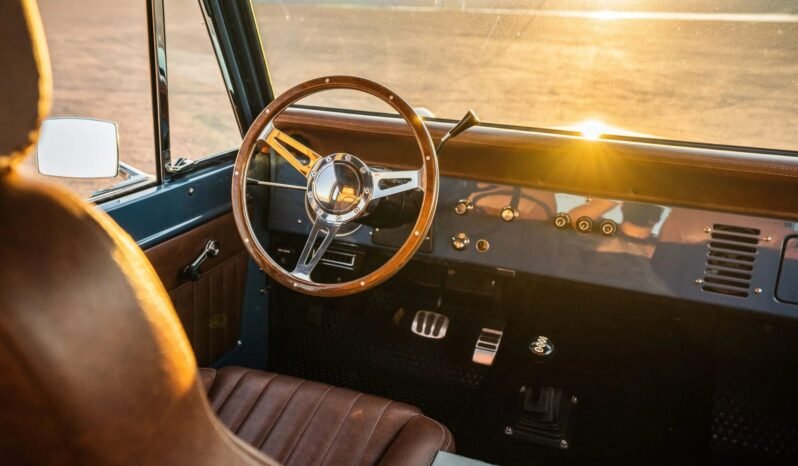 
								1970 Ford Bronco 4X4 Coyote V8 full									