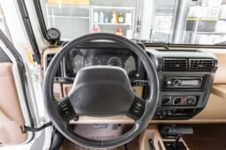 
										1999 Jeep Wrangler Sahara 4X4 full									