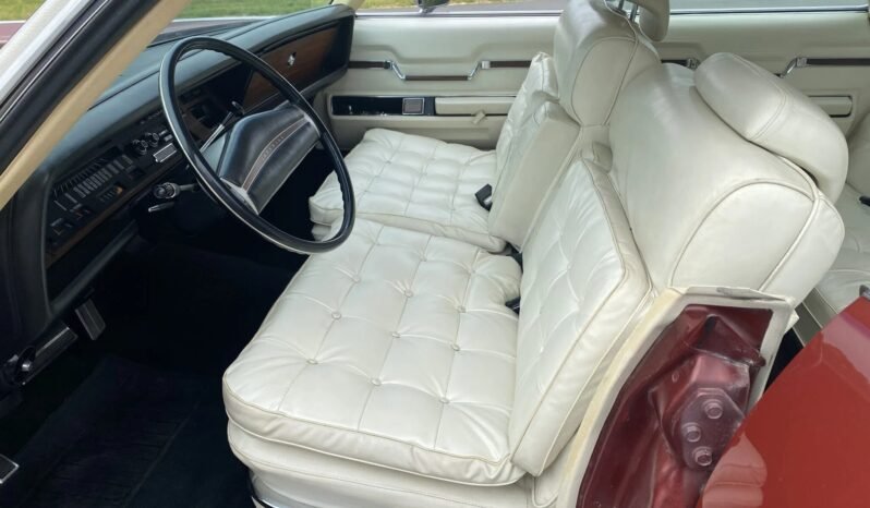 
								1973 Chrysler Imperial LeBaron full									