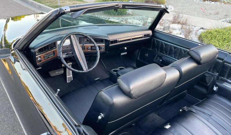 
								1972 Buick LeSabre Custom V8 full									