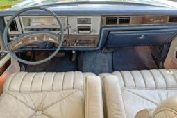 
										1978 Lincoln Continental Town Car V8 full									