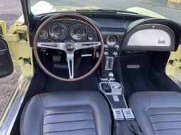 
										1966 Chevrolet Corvette C2 full									