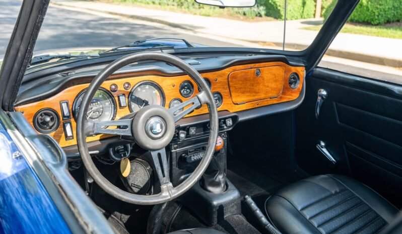 
								1971 Triumph TR6 Convertible full									