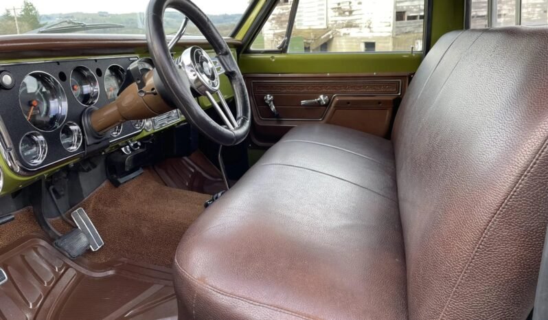 
								1972 Chevrolet K20 Cheyenne full									