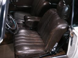 
										1970 Mercedes-Benz 280SE 4-Speed full									