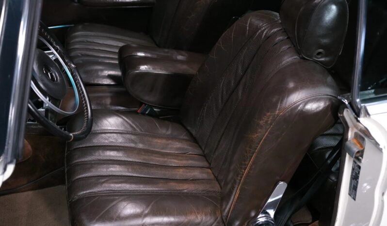 
								1970 Mercedes-Benz 280SE 4-Speed full									