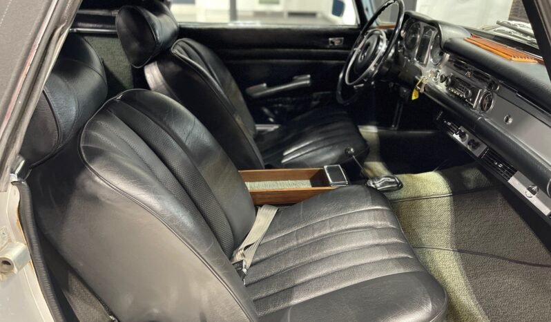 
								1968 Mercedes-Benz 250SL Silver full									