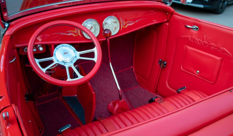 
								1932 Ford Roadster Hot Rod V10 4-Speed full									