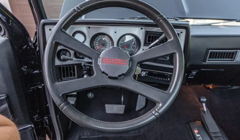 
								1983 Chevrolet K10 Stepside 4X4 Pickup Truck full									