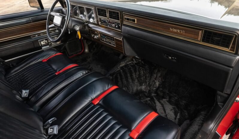 
								1982 Lincoln Continental Mark VI V8 full									