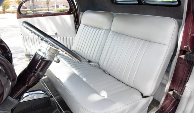 
								1940 Ford Coupe Street Rod V8 full									