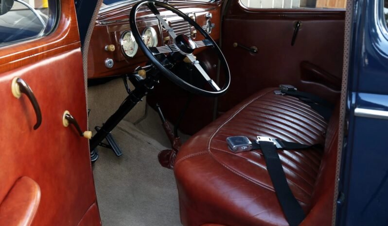 
								1939 Ford Deluxe Coupe full									