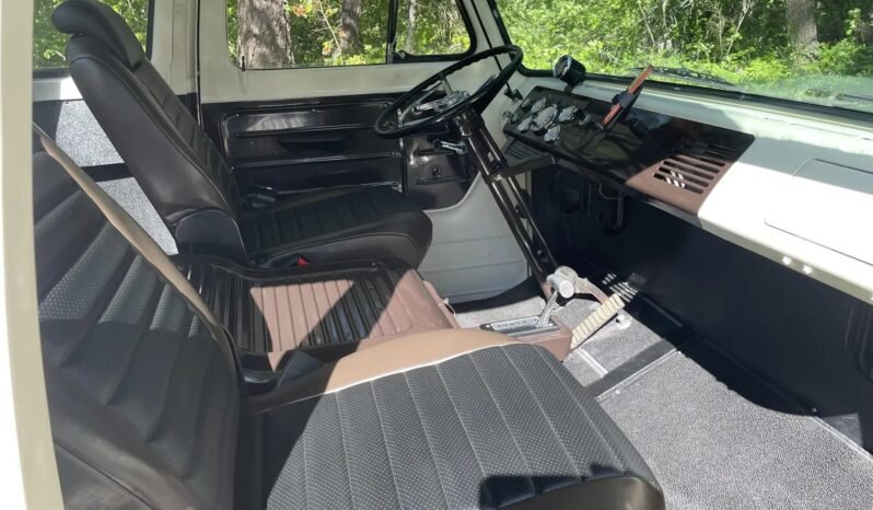 
								1961 Ford Econoline full									