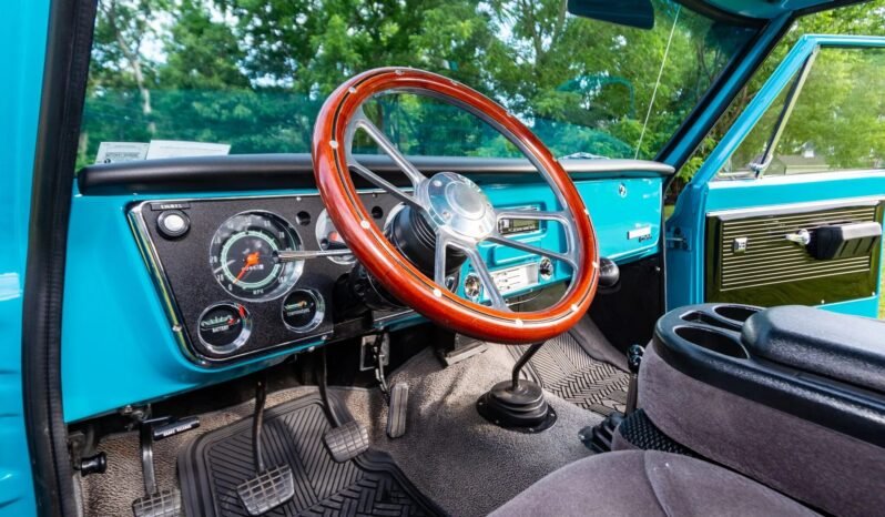 
								1970 Chevrolet C10 Custom Pickup Truck full									