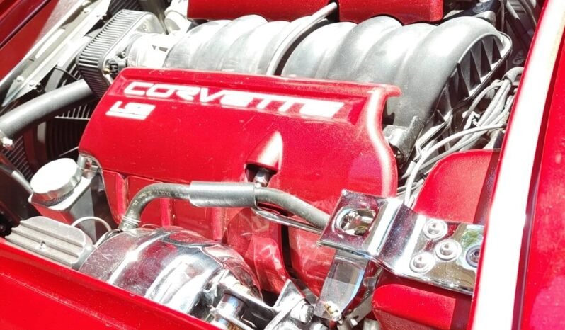 
								1961 Chevrolet Corvette LS2 V8 full									