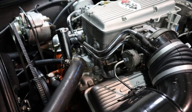 
								1963 Chevrolet Corvette Split-Window full									