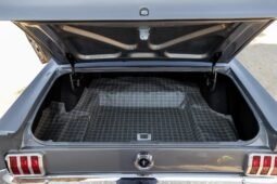 
										1965 Ford Mustang 4-Speed V8 full									