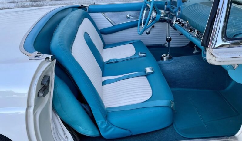 
								1956 Ford Thunderbird V8 White full									