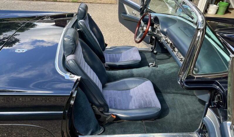 
								1957 Ford Thunderbird Convertible 400 V8 full									