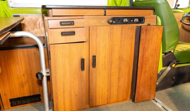 
								1977 Volkswagen Type 2 Westfalia Camper full									