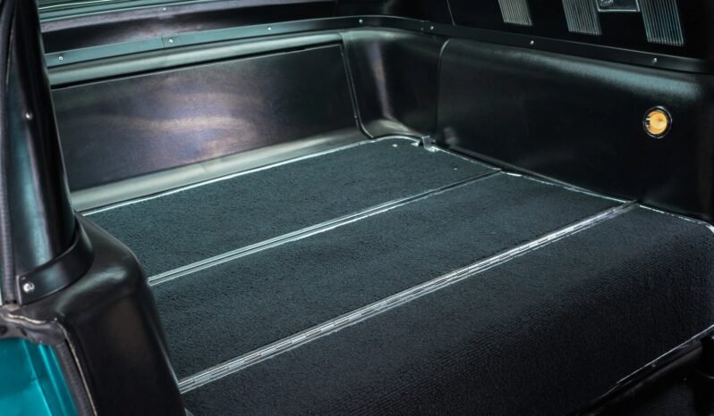 
								1965 Ford Mustang Fastback K-Code V8 full									