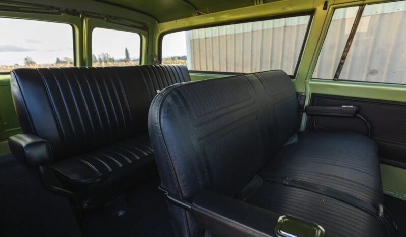 
								1972 Chevrolet K10 Suburban 4X4 full									