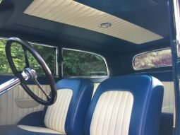 
										1933 Ford Tudor Hi-Boy Hot Rod full									