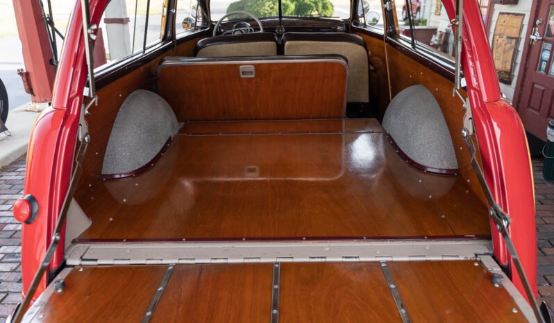 
								1950 Ford Country Squire Woodie Wagon full									