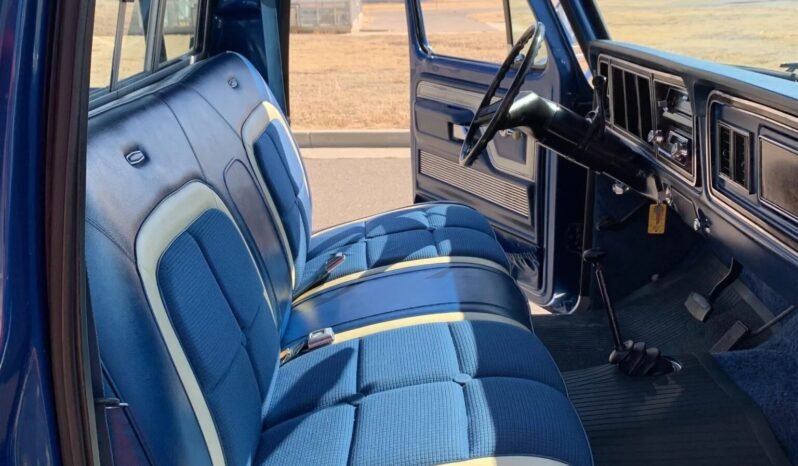 
								1978 Ford F-150 Ranger Lariat V8 full									