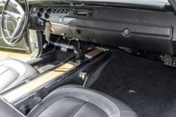 
										1970 Plymouth Superbird 4-Speed full									