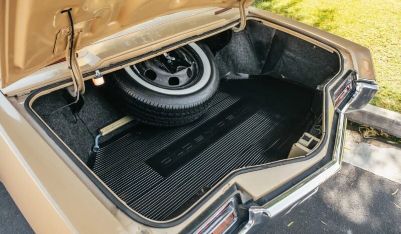 
								1972 Oldsmobile Toronado full									