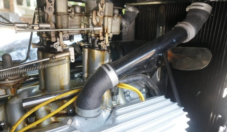 
								1936 Ford Roadster 221 V8 full									