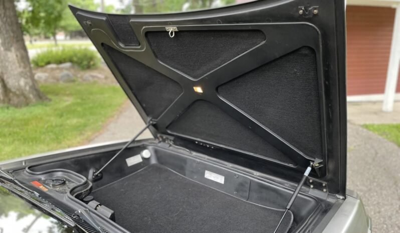 
								1982 DeLorean DMC-12 Brushed Stainless-Steel full									