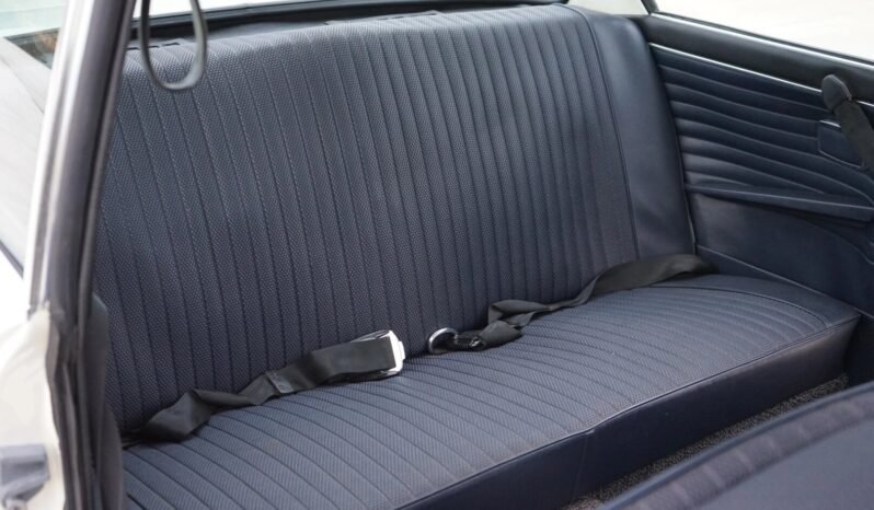 
								1972 BMW 2002tii 4-Speed full									