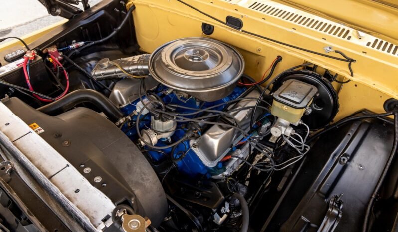 
								1973 Ford F-100 Regular-Cab 4X4 full									