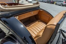 
										1933 Ford Cabriolet Hot Rod 305 V8 full									