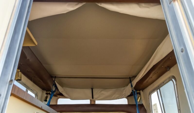 
								1976 Chevrolet K5 Blazer Cheyenne Chalet Camper full									