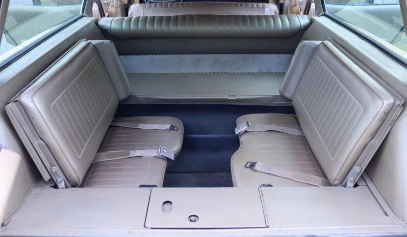 
								1968 Ford LTD Country Squire Wagon V8 full									