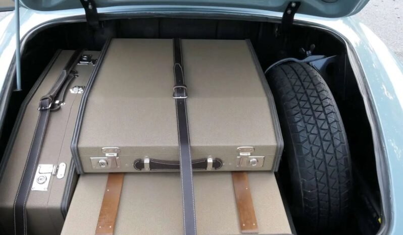 
								1961 Mercedes-Benz 190SL 4-Speed full									