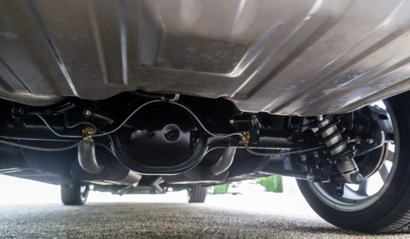 
								1965 Ford Mustang 4-Speed V8 full									