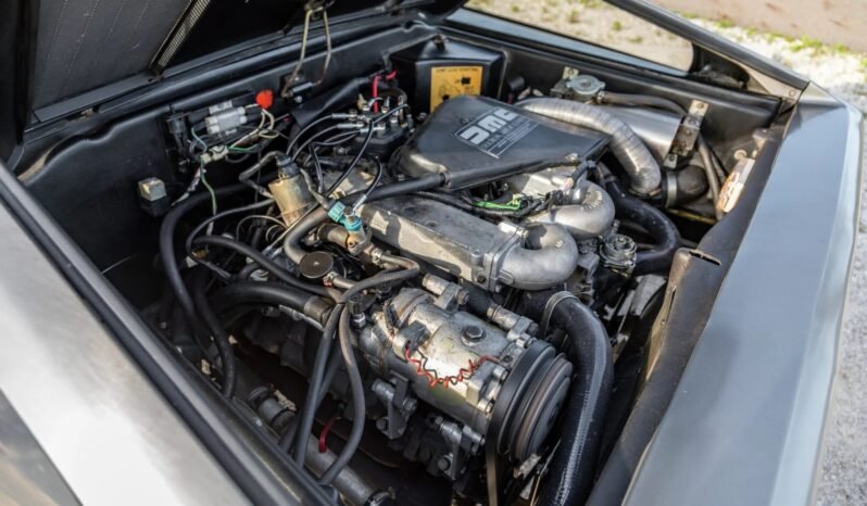 
								1982 DeLorean DMC-12 V6 Brushed Stainless-Steel 4-Speed full									