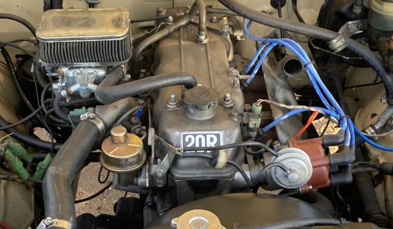 
								1980 Toyota 4×4 Pickup Truck 2.2L full									