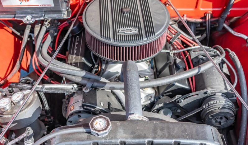 
								1959 Chevrolet Apache Panel Van V8 full									