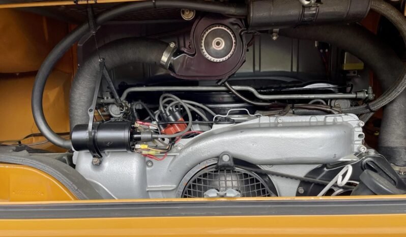 
								1972 Volkswagen Type 2 Westfalia Camper Yellow full									