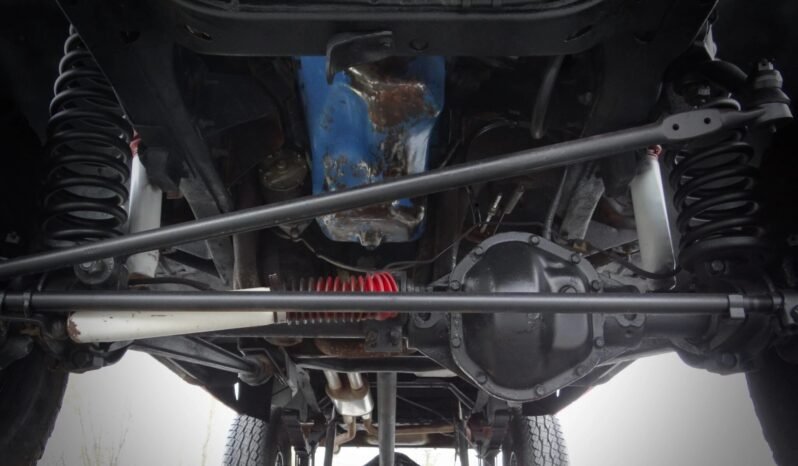 
								1977 Ford F-150 Custom Styleside 4X4 full									