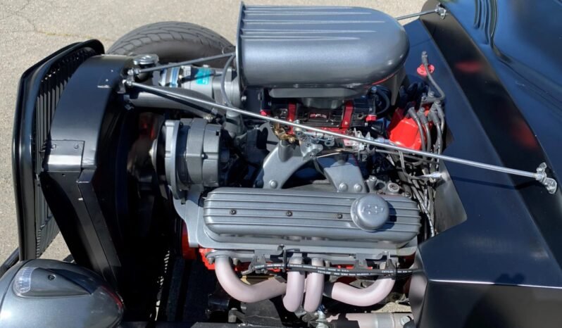 
								1933 Ford 5-Window Coupe Hot Rod full									