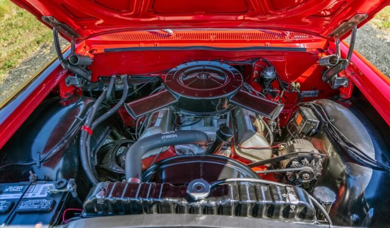 
								1962 Chevrolet Impala Sport Coupe full									